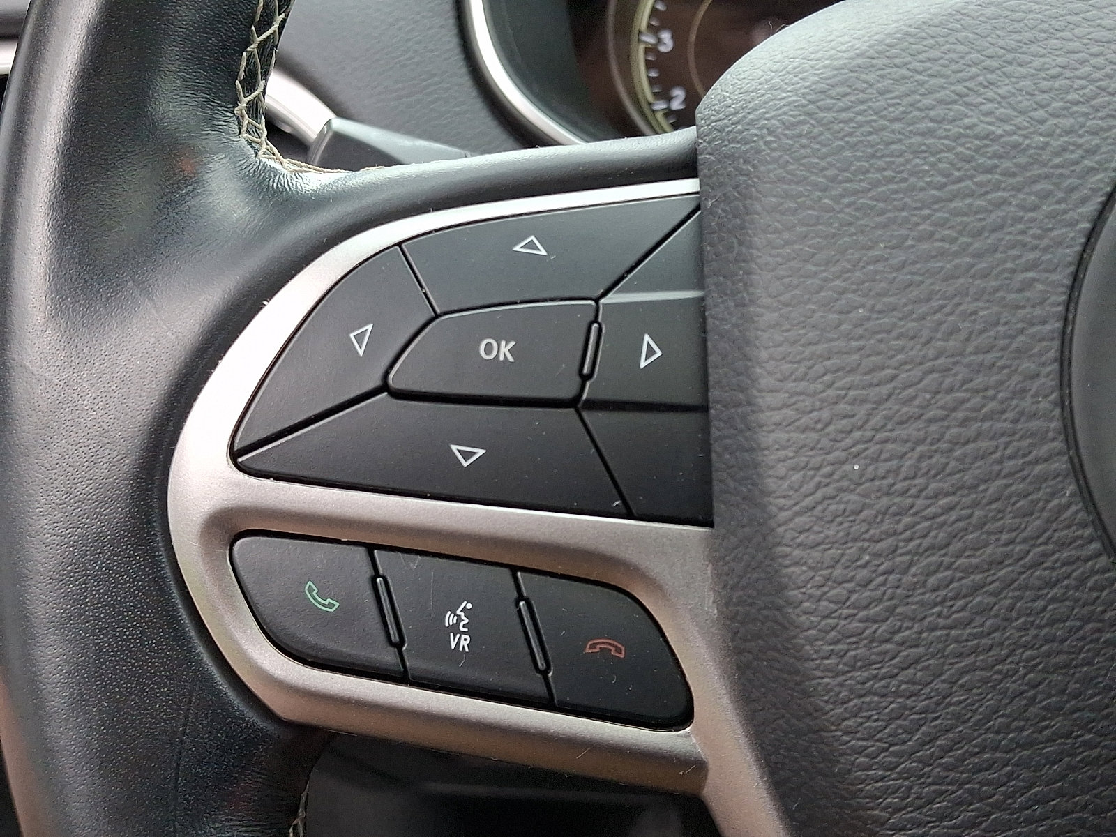 Used 2021 Jeep Cherokee Latitude Lux 80th Anniv w/ Quick Order Package 26U 80TH AWD/4WD image 23