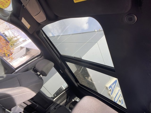 Certified 2022 Ford F150 XLT w/ Equipment Group 302A High image 32