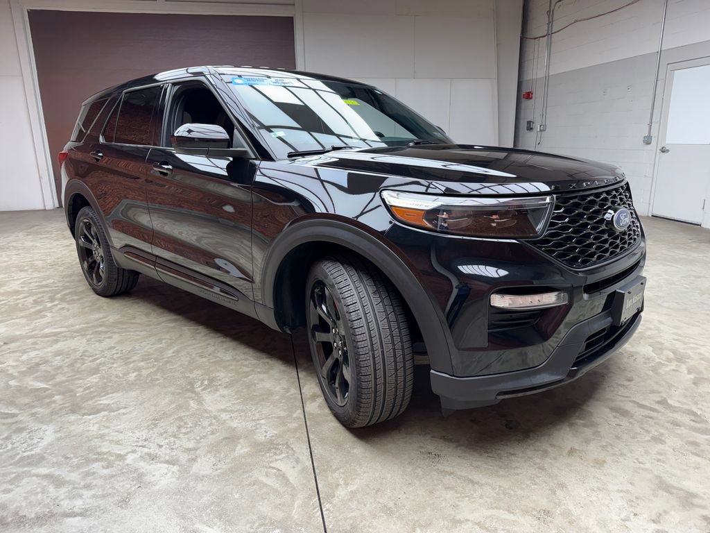 Certified 2022 Ford Explorer ST w/ ST Street Pack AWD/4WD image 7