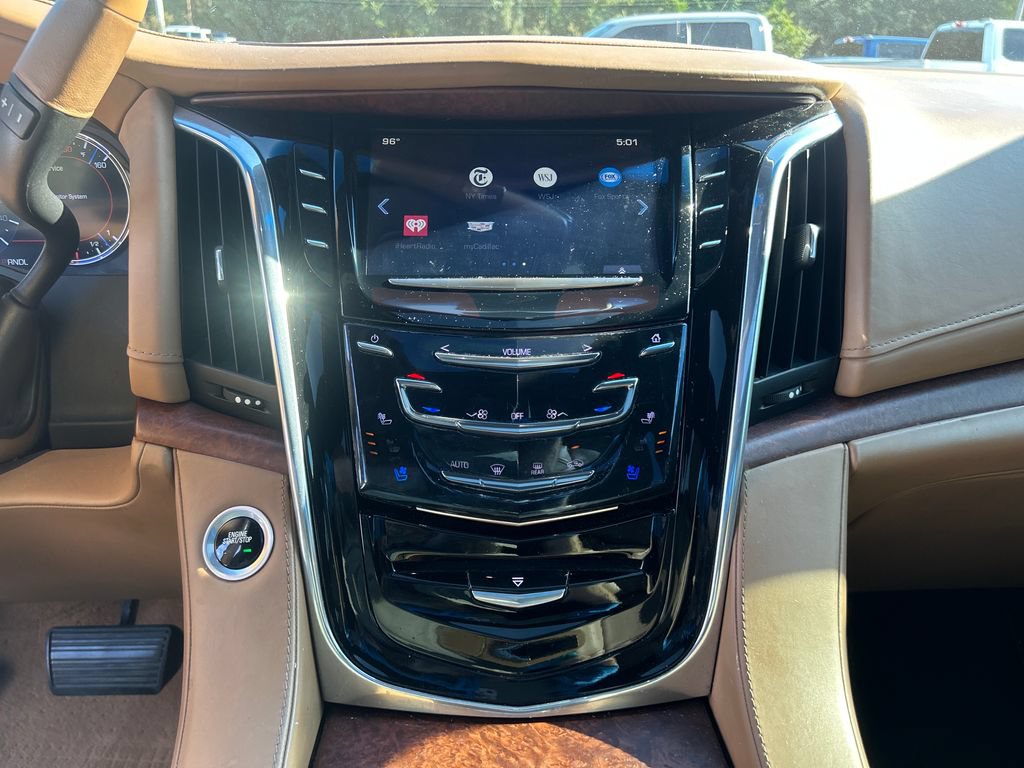 Used 2017 Cadillac Escalade Platinum AWD/4WD image 20