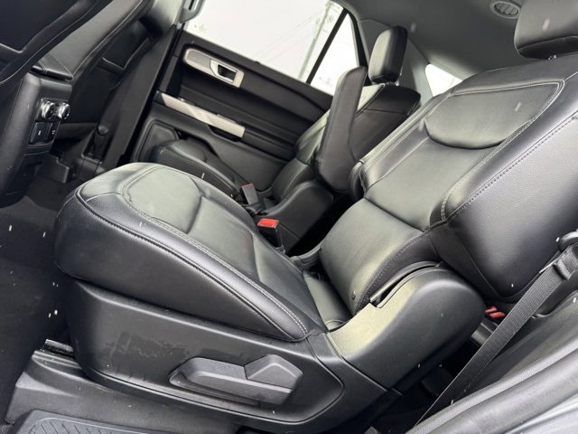 Certified 2023 Ford Explorer Limited w/ Equipment Group 301A image 7