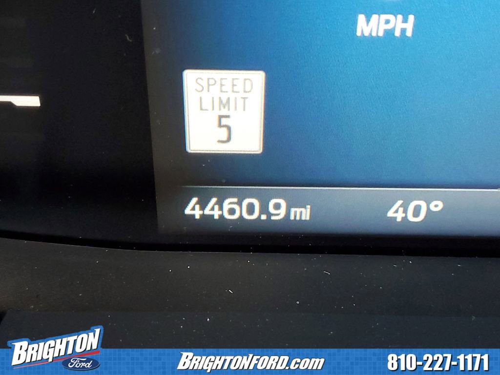 Certified 2025 Ford Escape SE FWD image 14