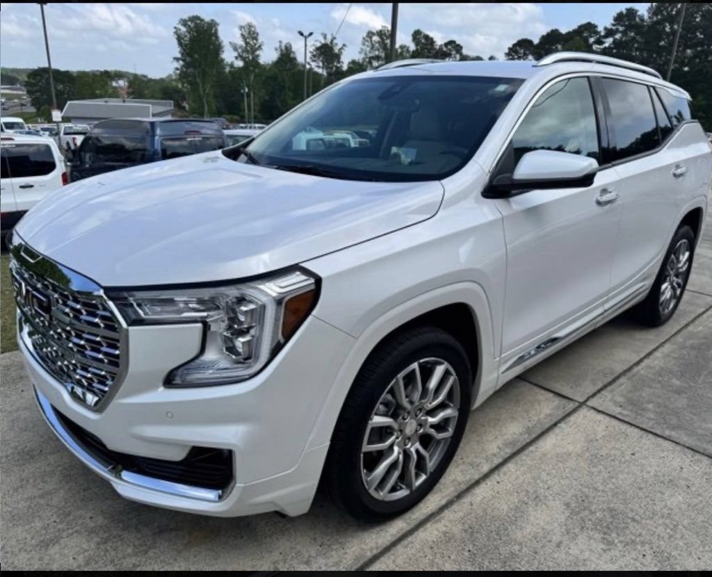 Used 2022 GMC Terrain Denali