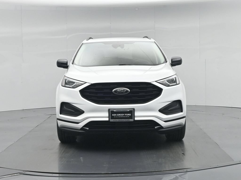 Certified 2022 Ford Edge SE w/ Black Appearance Package AWD/4WD image 24
