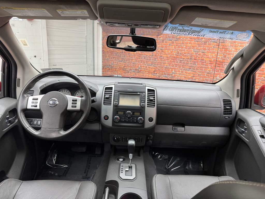 Used 2020 Nissan Frontier PRO-4X w/ Pro-4x Utility Package AWD/4WD image 15