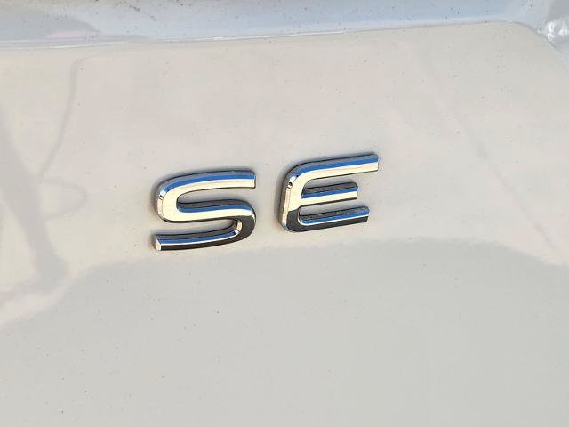 Used 2024 Volkswagen Atlas SE FWD image 11