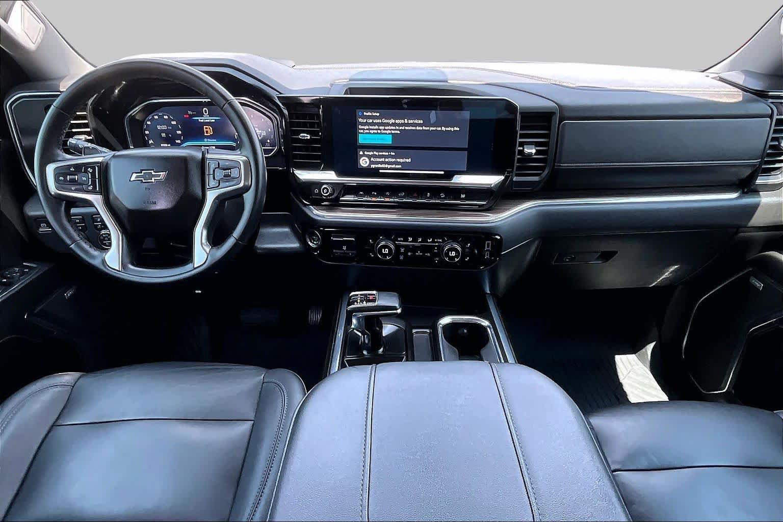 Used 2024 Chevrolet Silverado 1500 LT Trail Boss w/ LT Trail Boss Premium Package AWD/4WD image 16