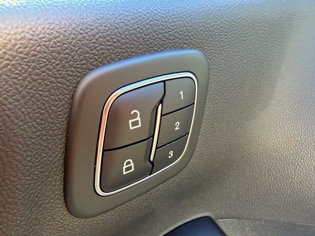 Certified 2022 Ford Escape SEL w/ Technology Package AWD/4WD image 23