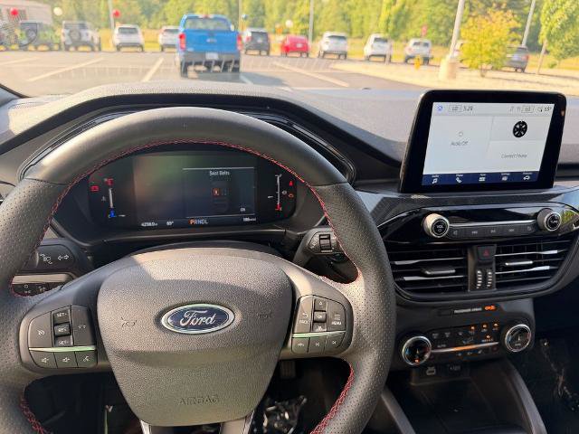 Certified 2025 Ford Escape ST-Line Select w/ Class II Trailer Tow Package AWD/4WD image 16