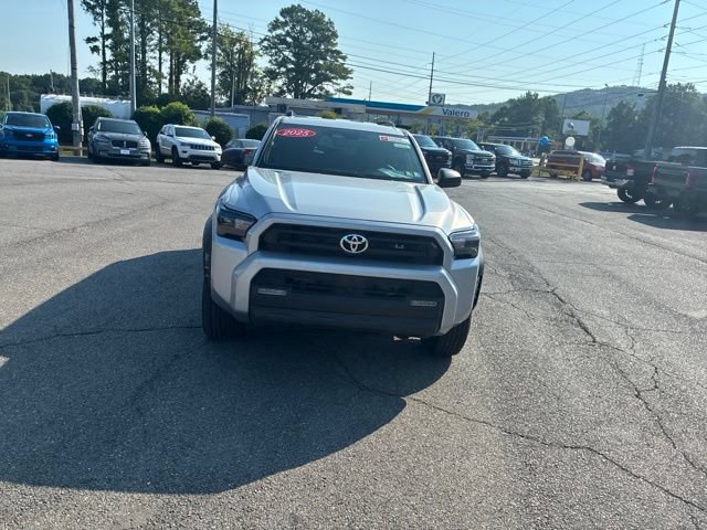 Used 2025 Toyota 4Runner SR5 AWD/4WD image 6