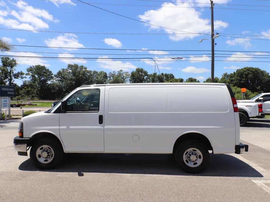 Used 2024 Chevrolet Express 2500 w/ Driver Convenience Package RWD image 6