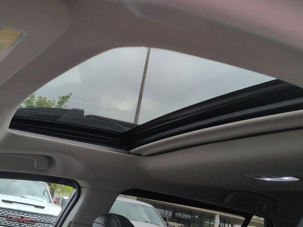 Used 2025 Subaru Outback Onyx Edition AWD/4WD image 22