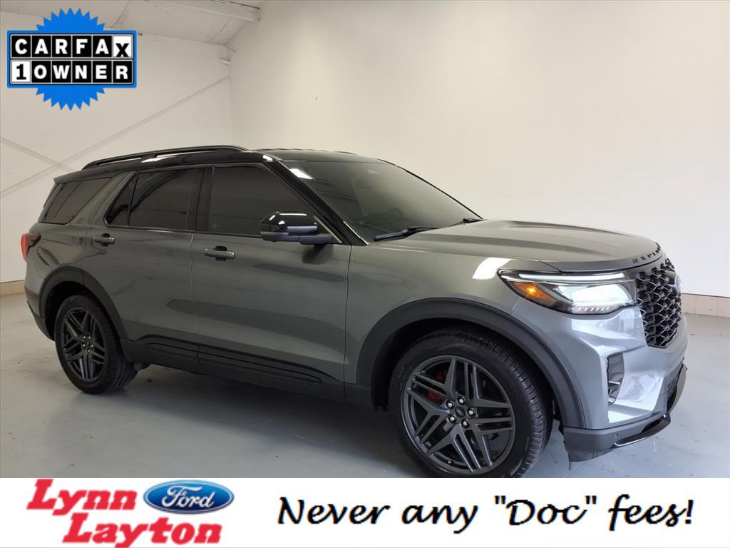 Certified 2025 Ford Explorer ST image 2