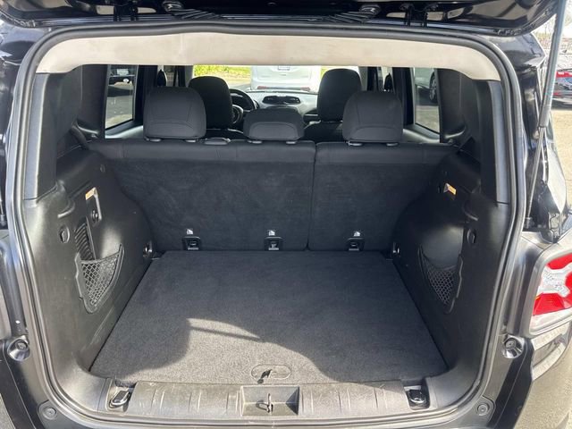 Used 2017 Jeep Renegade Latitude image 32