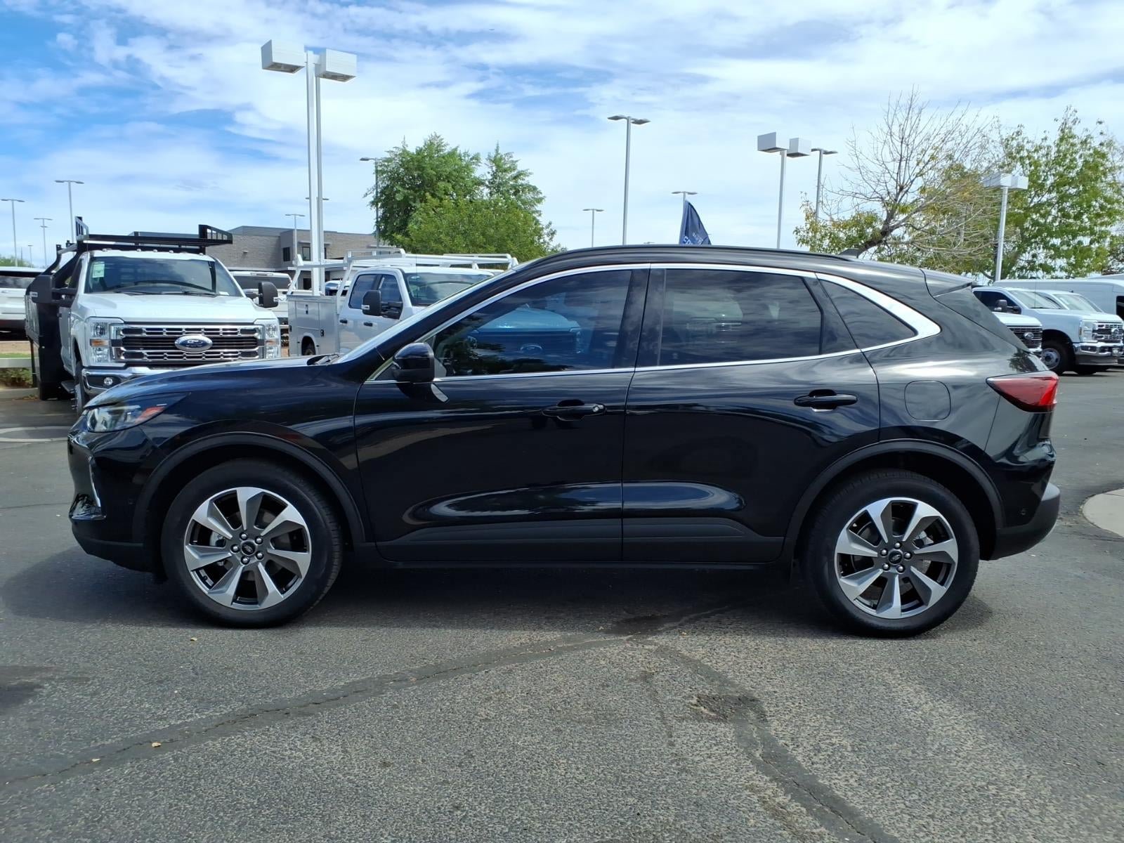 Certified 2023 Ford Escape Platinum w/ Premium Technology Package AWD/4WD image 7