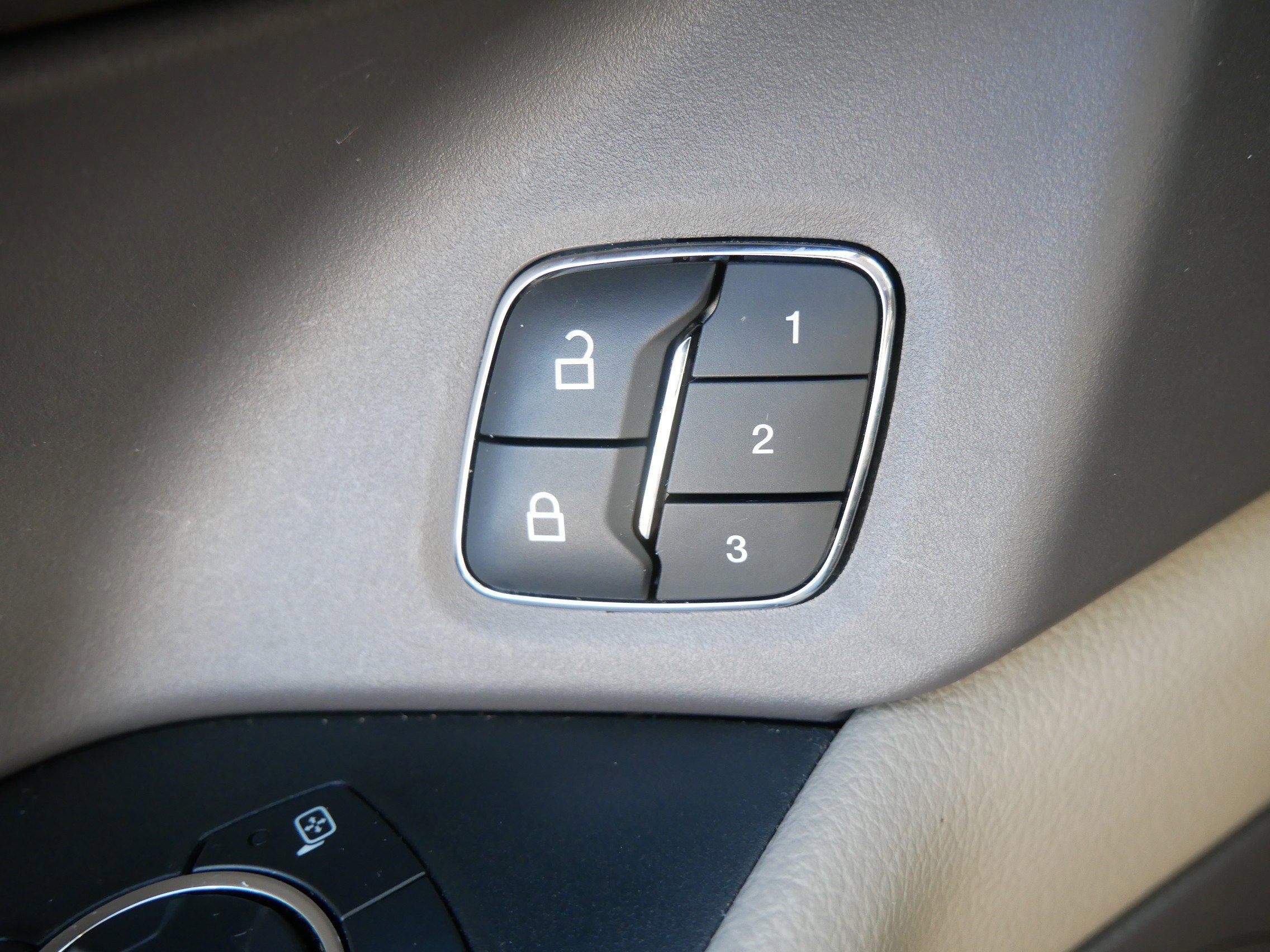 Certified 2021 Ford Expedition Max XLT image 42