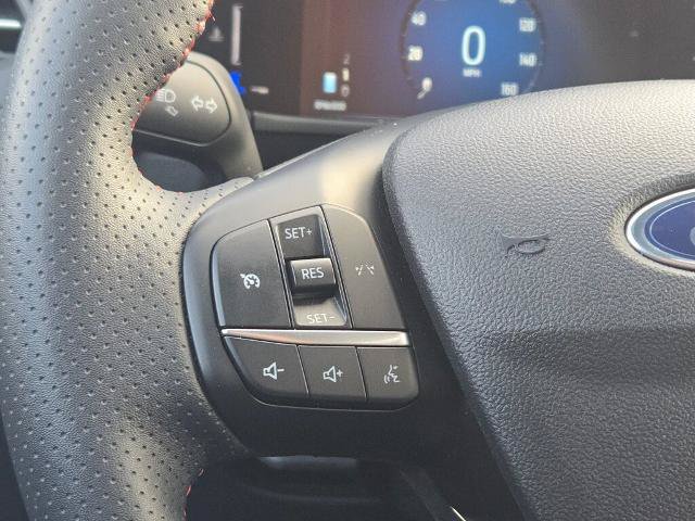 Certified 2025 Ford Escape ST-Line Select AWD/4WD image 30