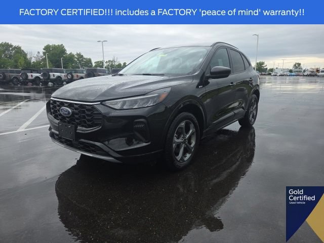 Certified 2024 Ford Escape ST-Line AWD/4WD image 2