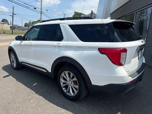 Certified 2023 Ford Explorer XLT w/ Equipment Group 202A AWD/4WD image 8