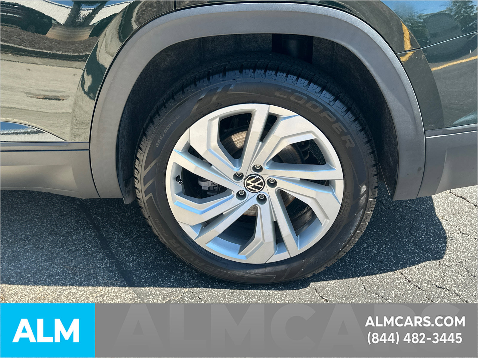 Used 2021 Volkswagen Atlas SE w/ Panoramic Sunroof Package FWD image 23
