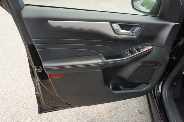 Certified 2021 Ford Escape SE w/ SE Sport Appearance Package FWD image 25