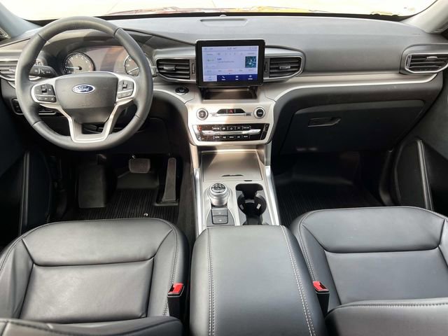 Certified 2023 Ford Explorer XLT w/ Equipment Group 202A image 15