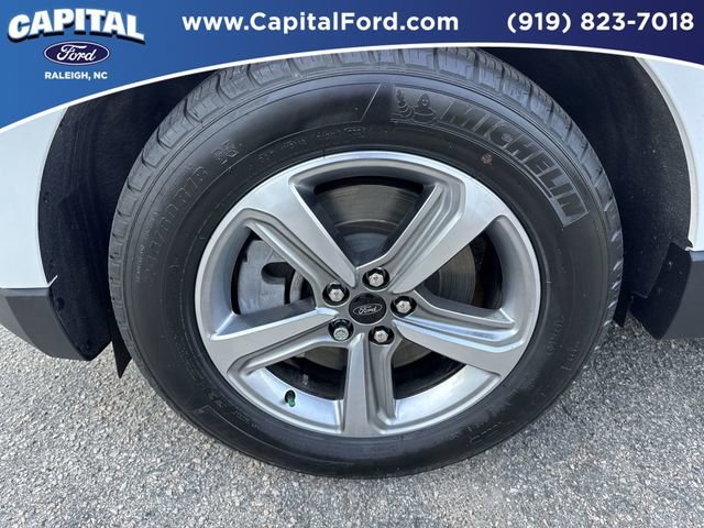 Certified 2024 Ford Edge SEL w/ Convenience Package AWD/4WD image 12