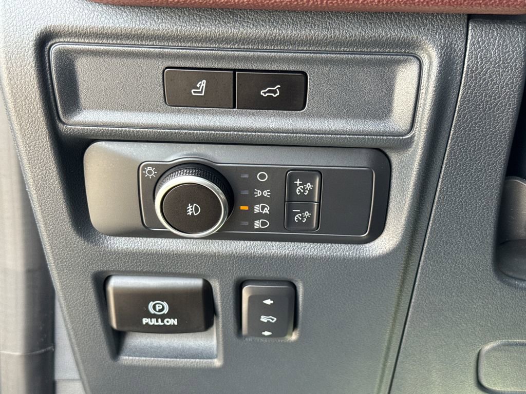 Certified 2022 Ford Expedition Max Limited image 15