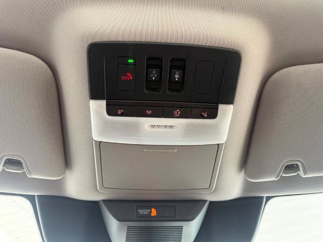 Used 2022 Nissan Pathfinder Platinum w/ Cargo Package FWD image 23