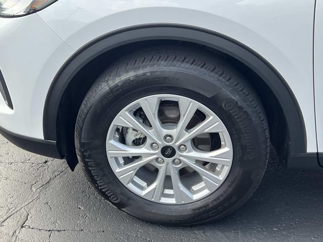 Certified 2024 Ford Escape Active AWD/4WD image 9