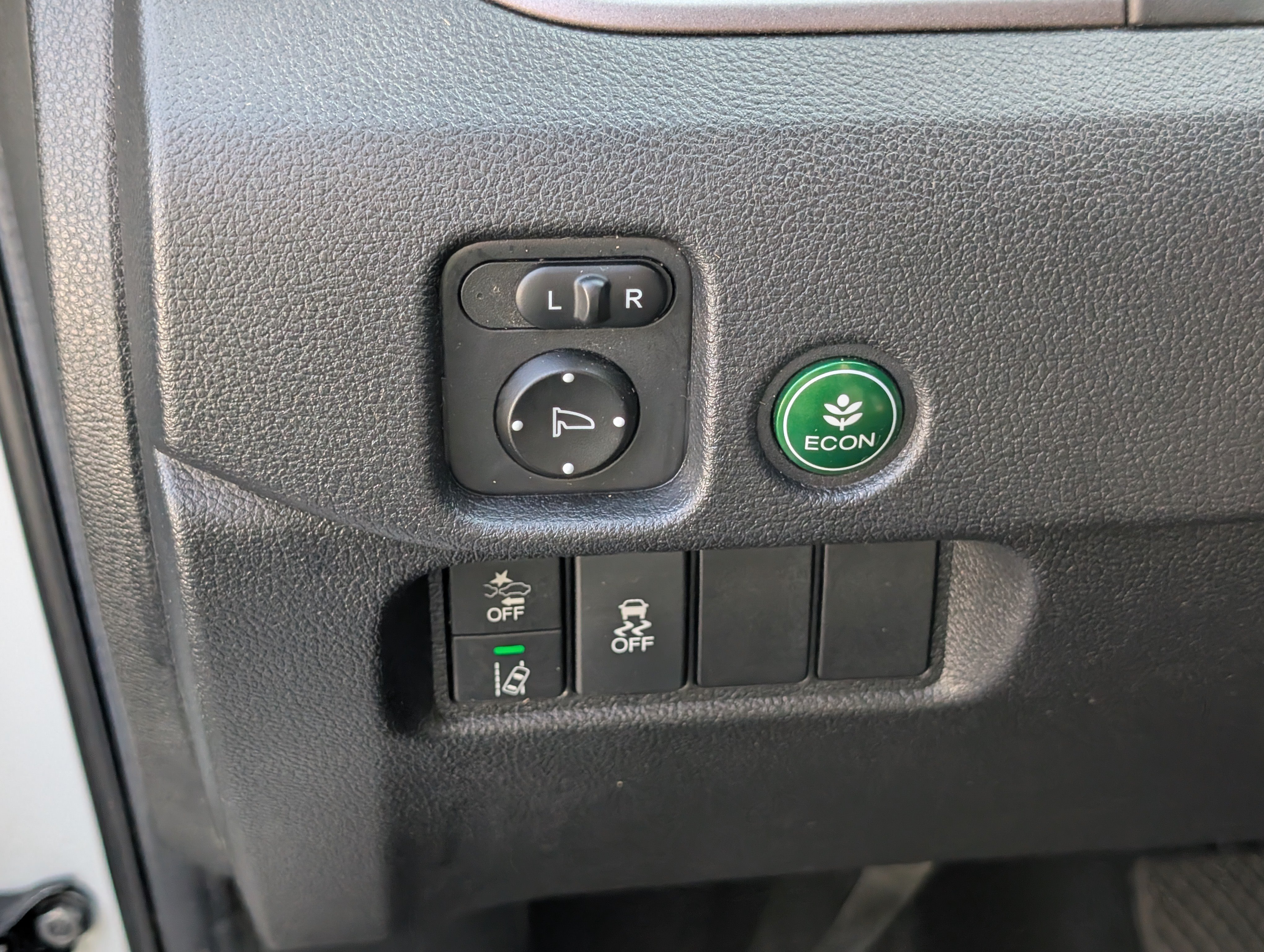 Used 2020 Honda Pilot LX image 22
