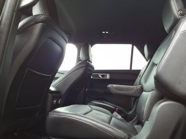Certified 2020 Ford Explorer XLT w/ Equipment Group 202A AWD/4WD image 14