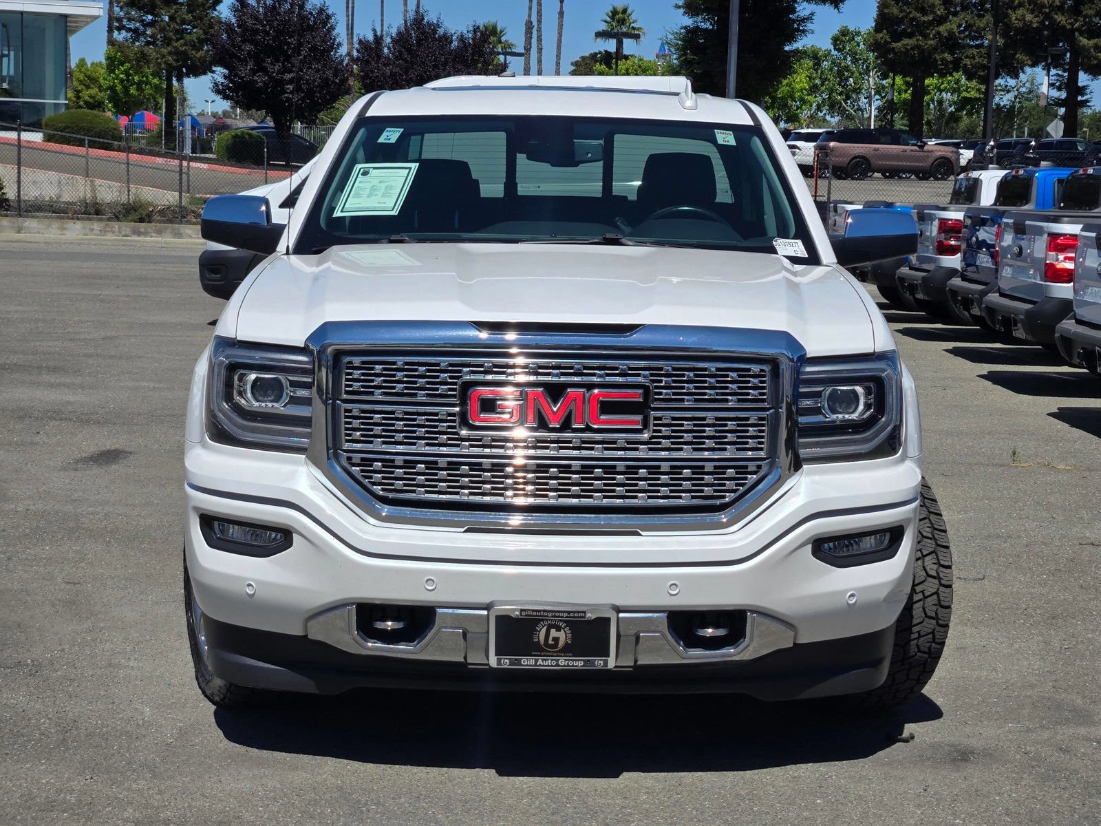 Used 2018 GMC Sierra 1500 Denali w/ Denali Ultimate Package AWD/4WD image 2