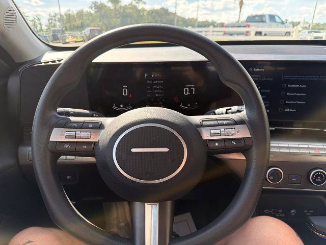 Used 2025 Hyundai Kona SE FWD image 19