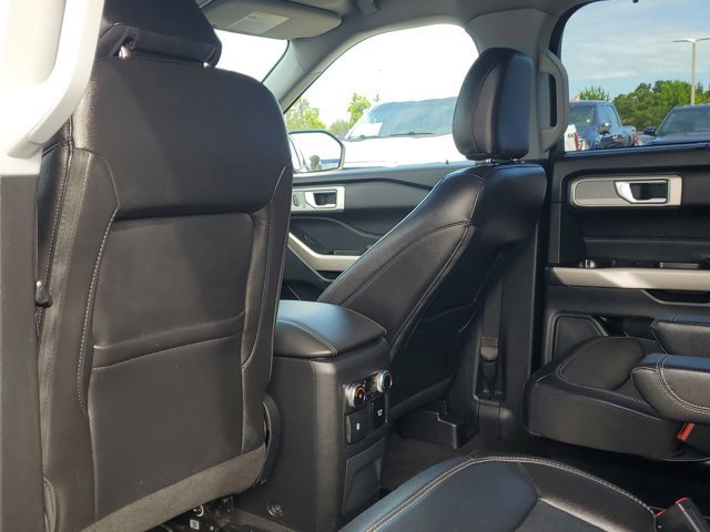 Certified 2023 Ford Explorer Limited w/ Equipment Group 301A image 15
