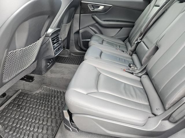 Used 2022 Audi Q7 3.0T Premium Plus w/ Premium Plus Package AWD/4WD image 23