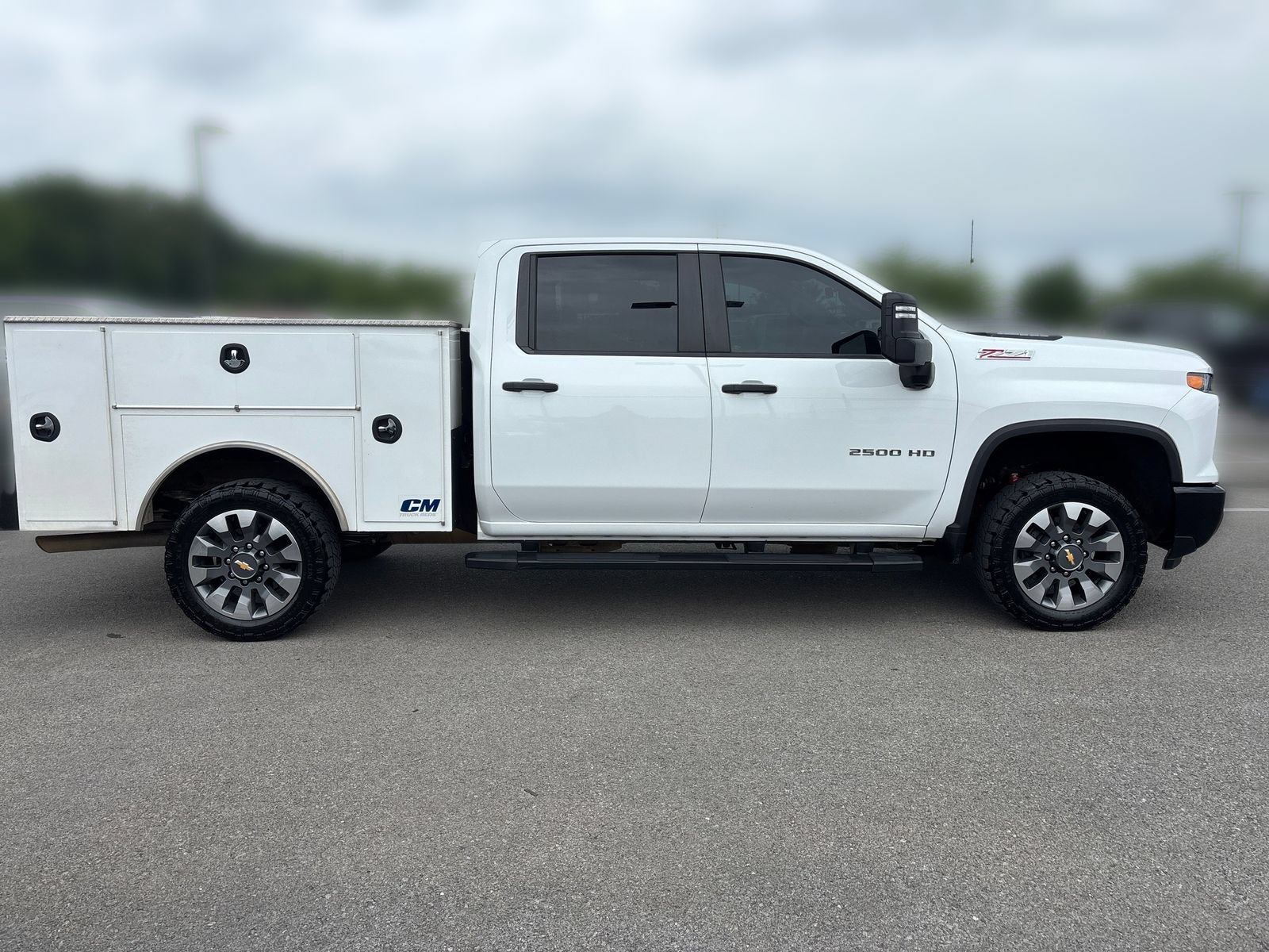 Used 2024 Chevrolet Silverado 2500 Custom w/ Custom Value Package AWD/4WD image 5