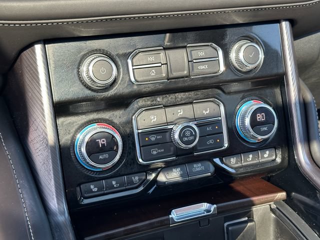 Used 2023 GMC Yukon Denali Ultimate AWD/4WD image 29