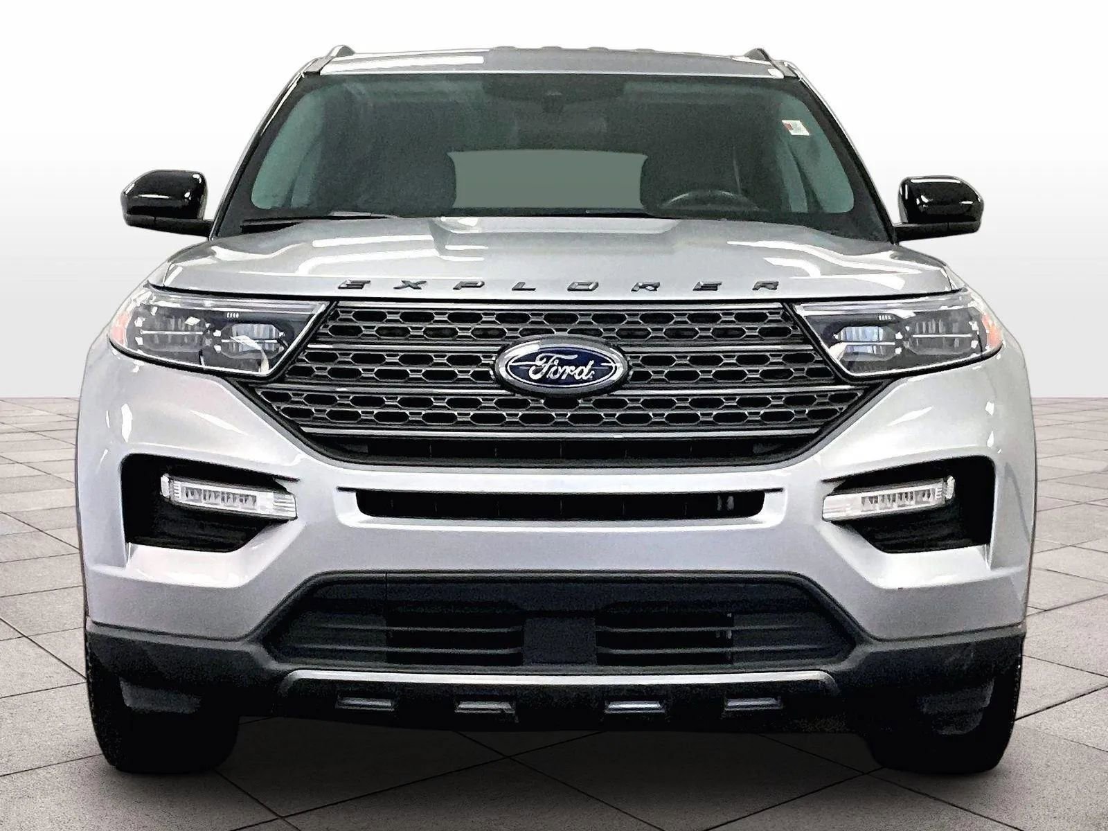 Certified 2023 Ford Explorer XLT w/ Equipment Group 202A image 3