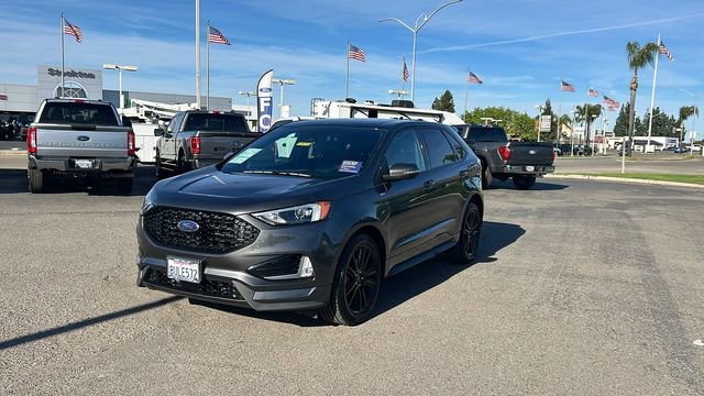 Certified 2020 Ford Edge ST-Line w/ Cold Weather Package image 8