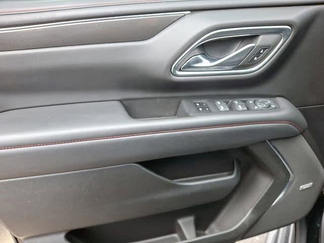 Used 2023 Chevrolet Suburban RST w/ Sport Performance Package image 14