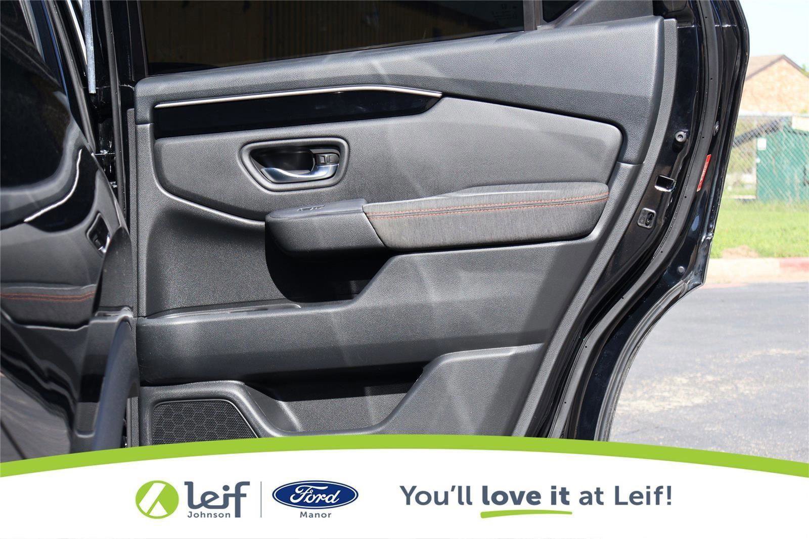 Used 2023 Honda Pilot Sport image 35