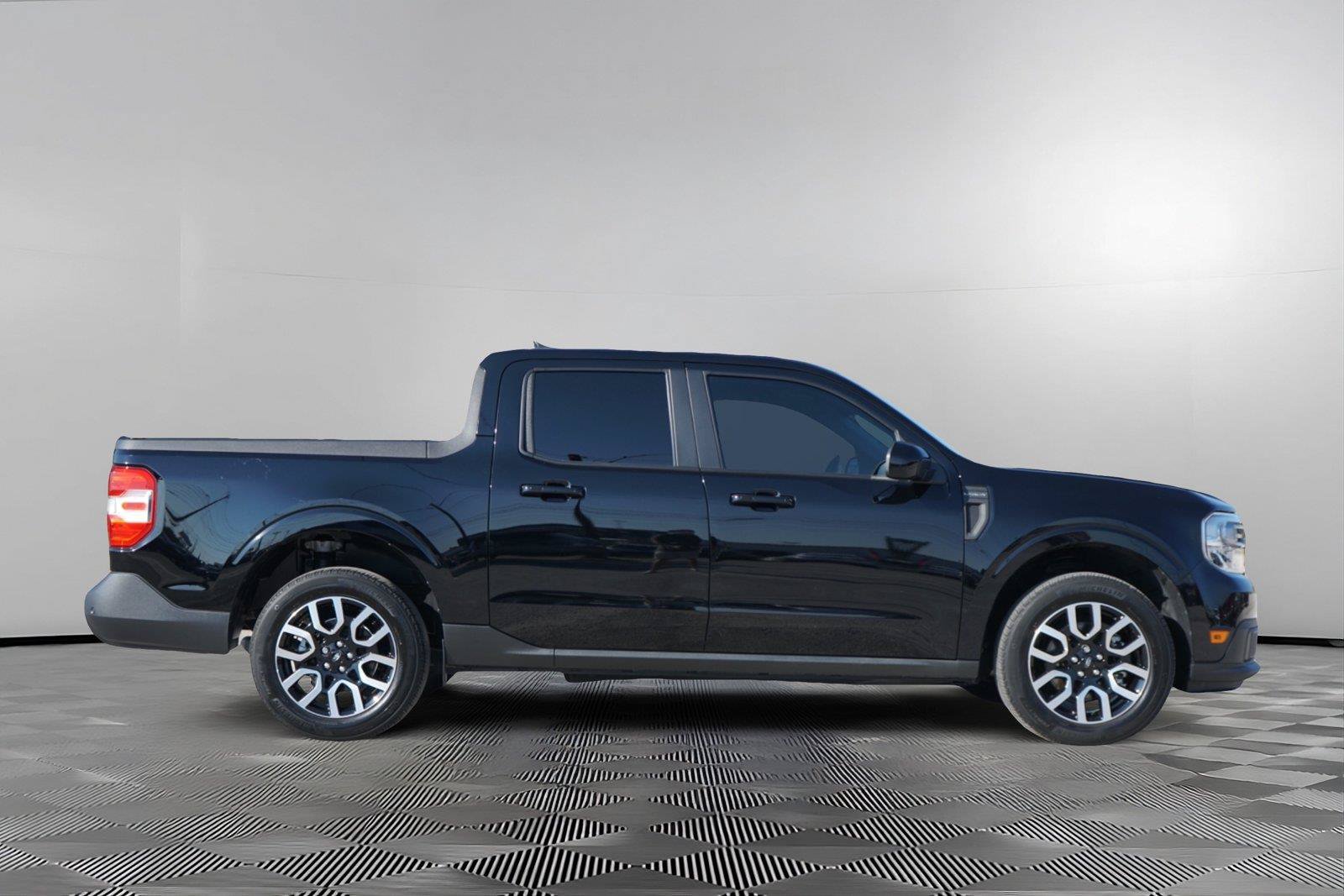 Certified 2022 Ford Maverick Lariat w/ Lariat Luxury Package AWD/4WD image 4
