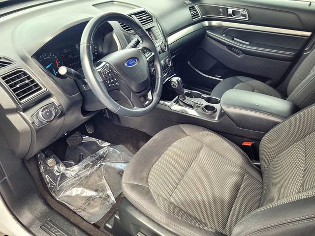Certified 2019 Ford Explorer XLT FWD image 10