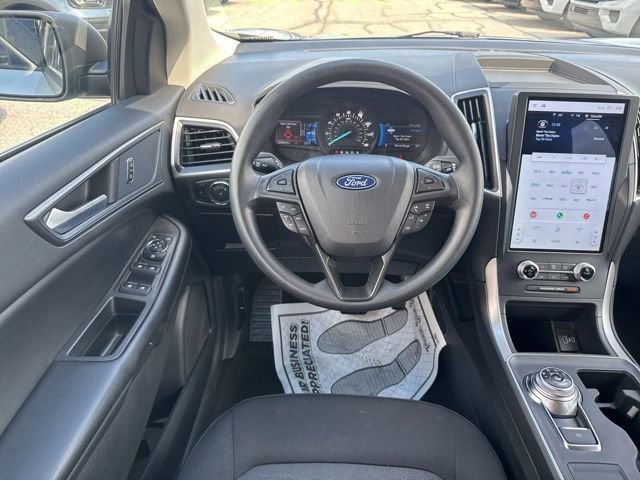 Certified 2024 Ford Edge SE image 20