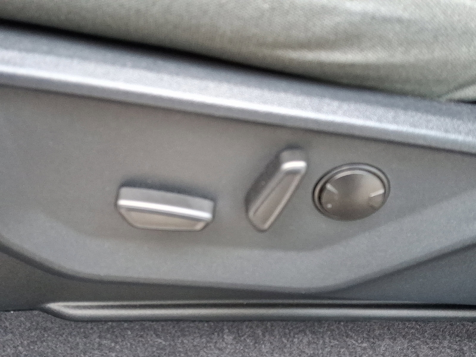 Certified 2023 Ford F150 XLT w/ Equipment Group 302A High image 18