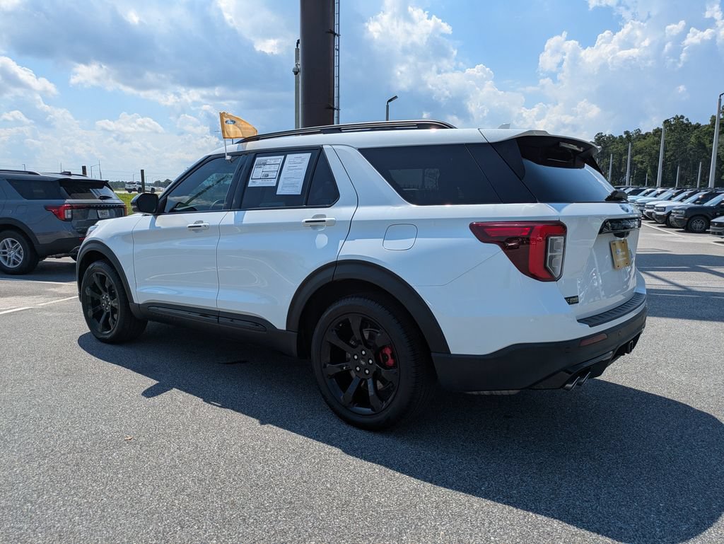 Certified 2024 Ford Explorer ST w/ Equipment Group 401A AWD/4WD image 7