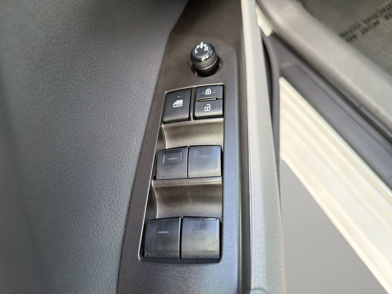 Used 2024 Toyota Camry SE w/ Convenience Package FWD image 17
