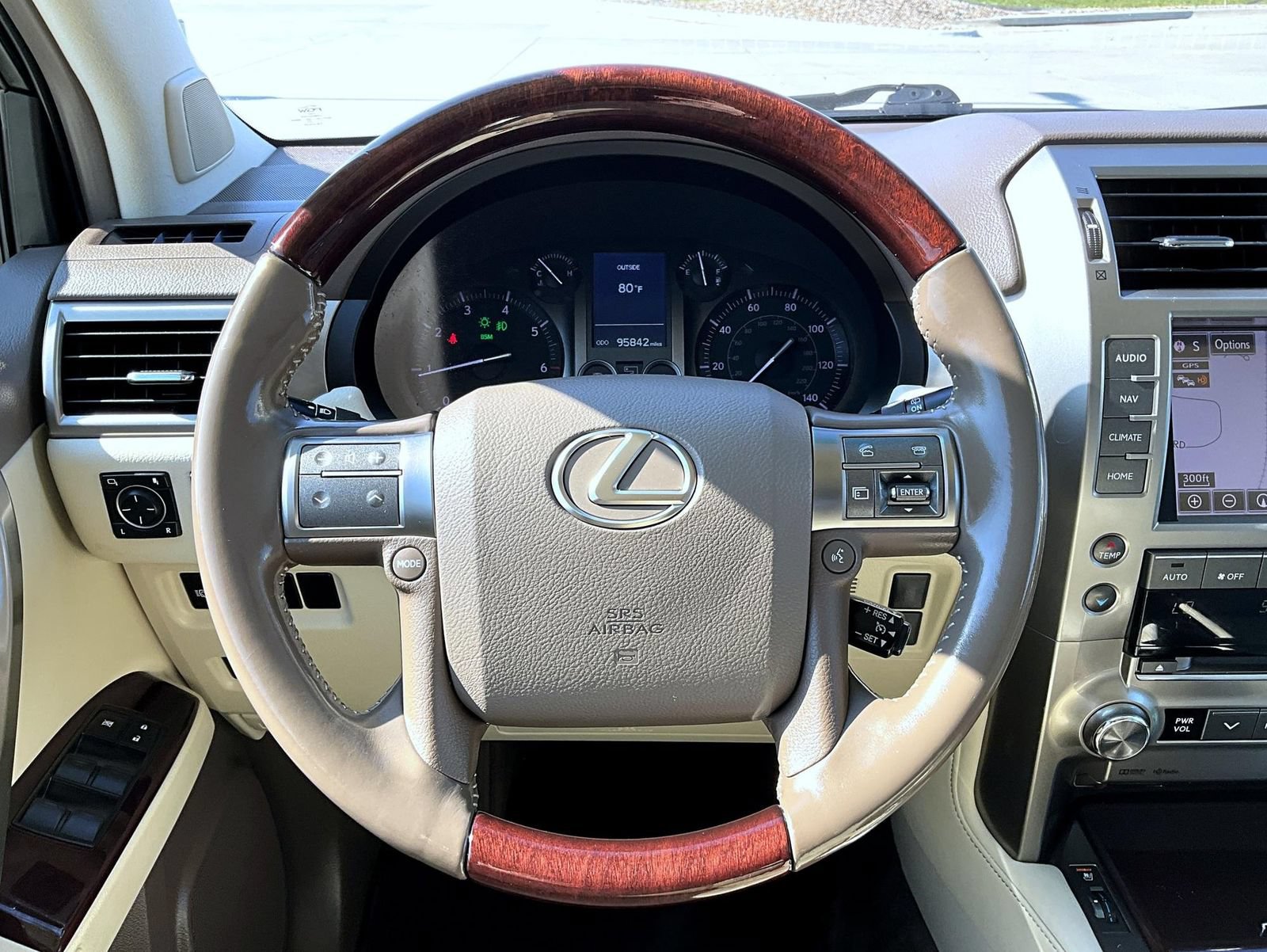 Used 2017 Lexus GX 460 Premium w/ Premium Package AWD/4WD image 11