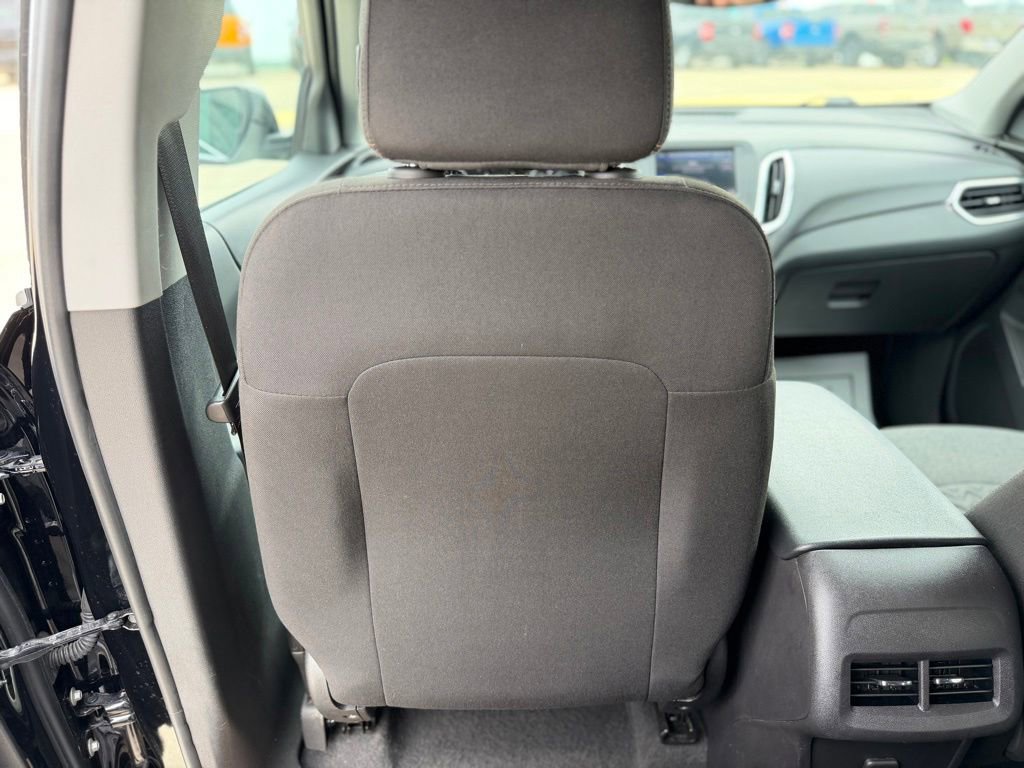 Used 2024 Chevrolet Equinox LT AWD/4WD image 34